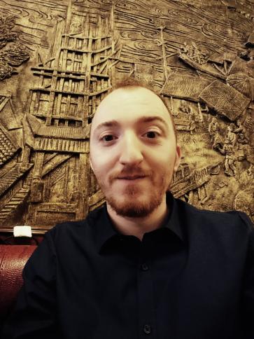 Robi, 35 éves romániai társkereső férfi profil fotója