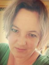 Sziasztok! Andrea vagyok. Komoly kisbajomi társkereső férfiak jelentkezését várom.