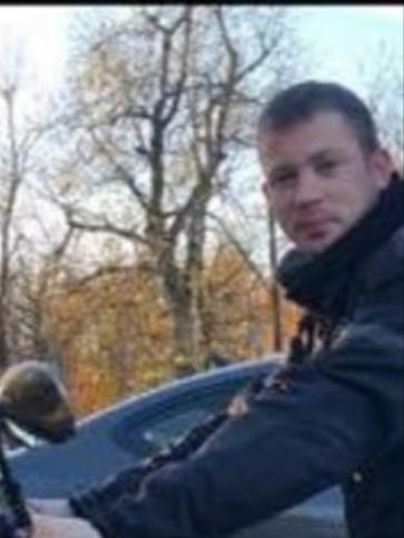 Márk, 33 éves jászszentlászlói társkereső férfi profil fotója