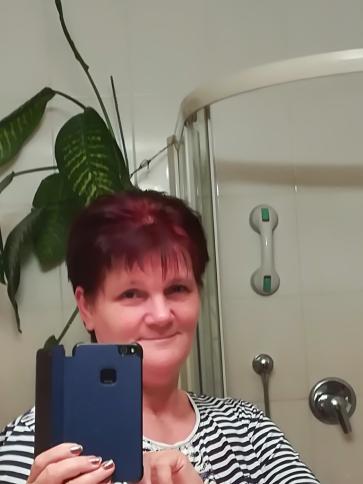 Ibolya, 61 éves hidasi társkereső nő profil fotója