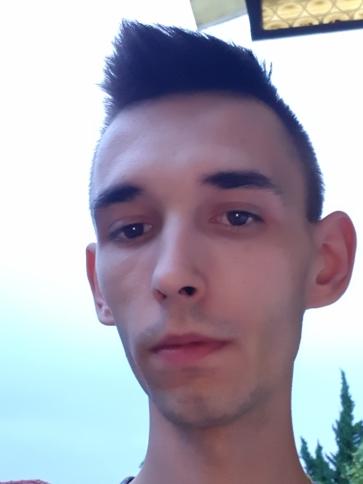 Zsolt, 34 éves ipolydamásdi társkereső férfi profil fotója