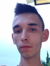 Sziasztok! Zsolt vagyok. Komoly ipolydamásdi párkereső nők jelentkezését várom.