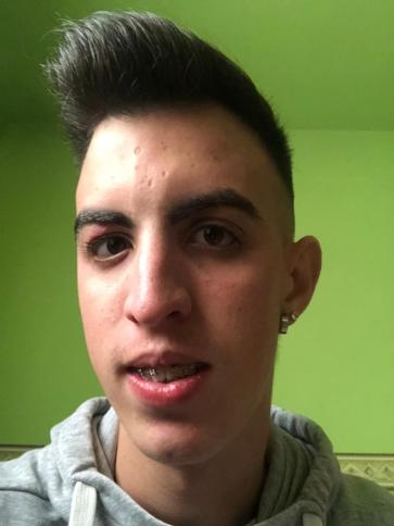 Albert, 25 éves földesi társkereső férfi profil fotója