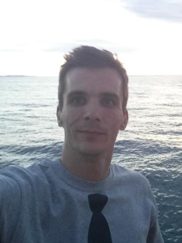 Ádám, 32 éves ajkai társkereső férfi profil fotója