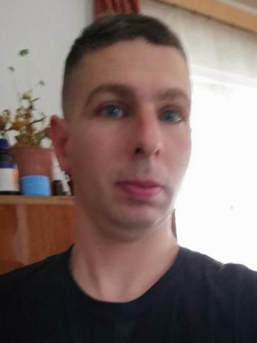 Jozsef, 40 éves füzesabonyi társkereső férfi profil fotója