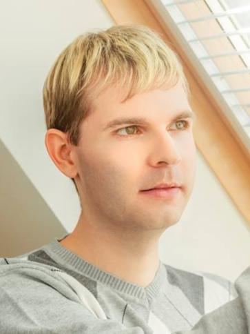 Viktor, 39 éves felsőpakonyi társkereső férfi profil fotója