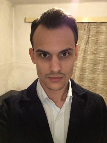 Ádám, 34 éves köveskáli társkereső férfi profil fotója