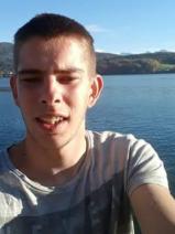 Sziasztok! József vagyok. Online ráckeresztúri randizni vágyó nők kattinsatok a kedvenc gombra.
