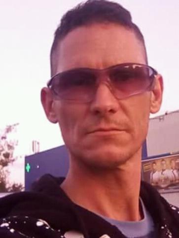 József, 49 éves pitvarosi társkereső férfi profil fotója József, 49 éves pitvarosi társkereső férfi profil fotója