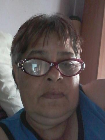 Juli, 63 éves komlói társkereső nő profil fotója
