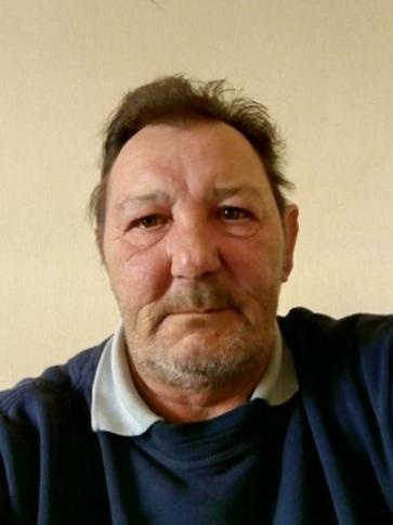 Ernö, 69 éves ballószögi társkereső férfi profil fotója
