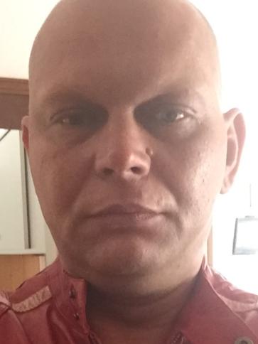 Zoltán, 50 éves jánossomorjai társkereső férfi profil fotója