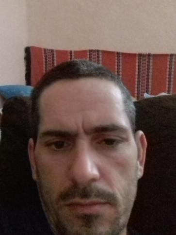 Laszlo, 41 éves dombegyházi társkereső férfi profil fotója