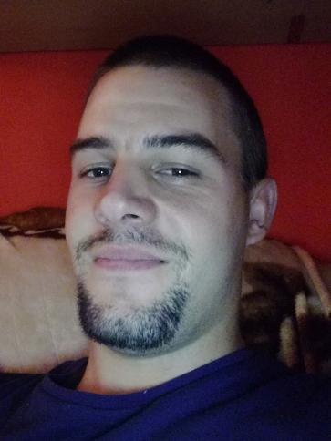 Bálint, 34 éves tárnoki társkereső férfi profil fotója