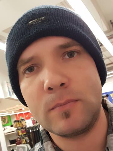 Lajos, 41 éves kengyeli társkereső férfi profil fotója