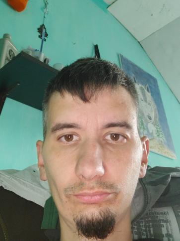 Gábor, 41 éves bicskei társkereső férfi profil fotója