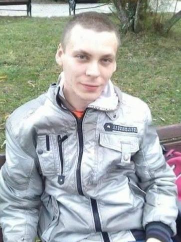 Hunor, 32 éves kocsi társkereső férfi profil fotója