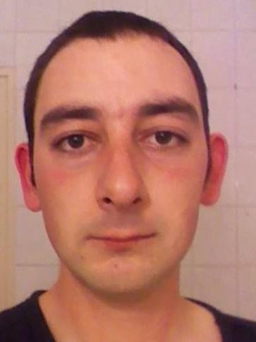 Sanyi, 36 éves sarkadi társkereső férfi profil fotója