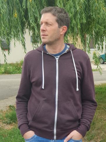 Péter, 47 éves martonvásári társkereső férfi profil fotója