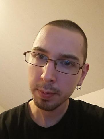 Oszkár, 33 éves herédi társkereső férfi profil fotója