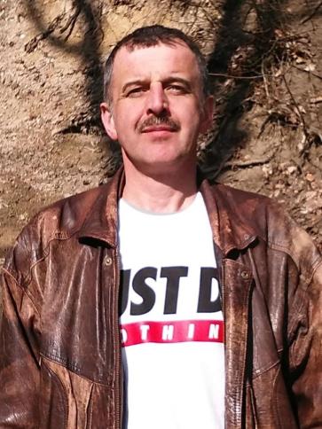 Lajos, 50 éves aszódi társkereső férfi profil fotója Lajos, 50 éves aszódi társkereső férfi profil fotója