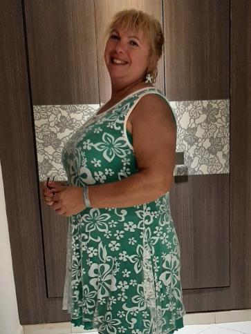 Valéria, 61 éves székesfehérvári társkereső nő profil fotója Valéria, 61 éves székesfehérvári társkereső nő profil fotója