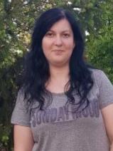 Sziasztok! Jolika vagyok. Komoly gyulaházai társkereső férfiak jelentkezését várom.