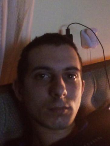 Tamás, 32 éves apci társkereső férfi profil fotója