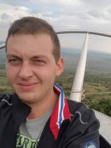 Sziasztok! Zsolt vagyok. Fiatal tolnai párkereső lányokkal chatelnék.