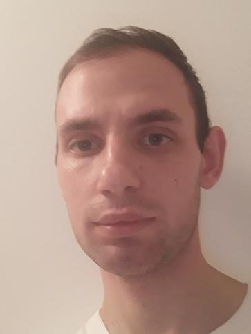 Laci, 32 éves nagyatádi társkereső férfi profil fotója