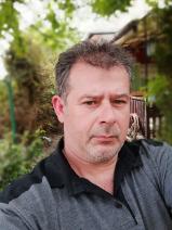 Sziasztok! István vagyok. Komoly pálfai párkereső nők jelentkezését várom.