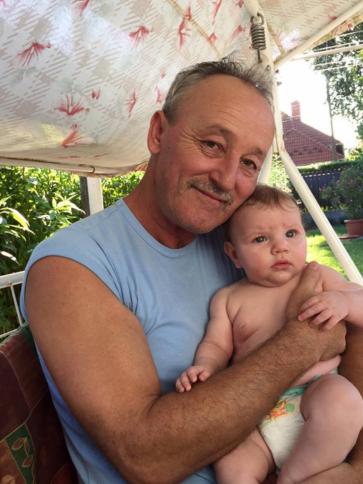 Emil, 65 éves kisújszállási társkereső férfi profil fotója