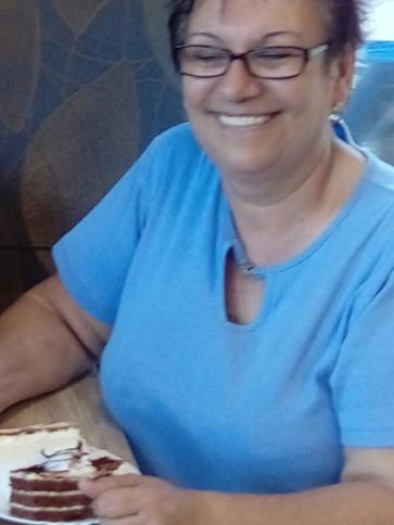 Kati, 63 éves nyírturai társkereső nő profil fotója