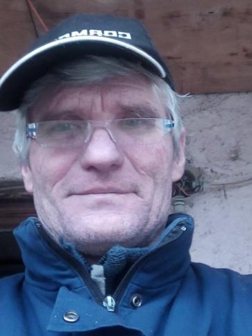 János, 60 éves kocsi társkereső férfi profil fotója