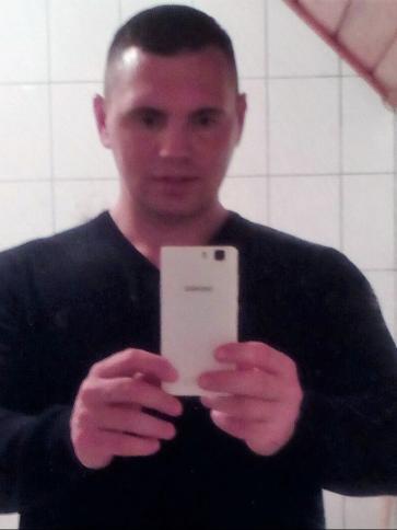Péter, 38 éves baracskai társkereső férfi profil fotója