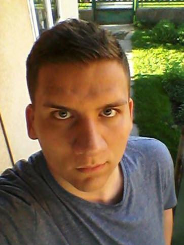 András, 28 éves kisújszállási társkereső férfi profil fotója