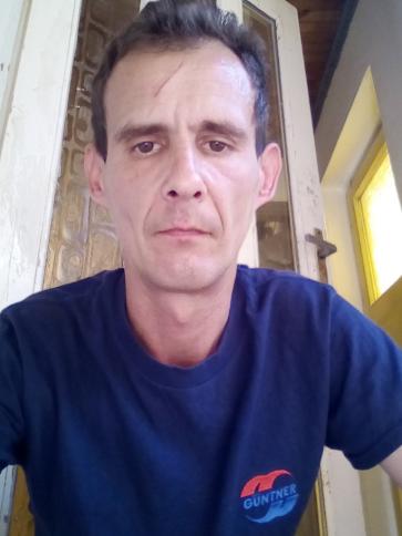 Zoltán, 46 éves tatai társkereső férfi profil fotója Zoltán, 46 éves tatai társkereső férfi profil fotója