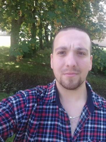 Tamás, 29 éves szigetvári társkereső férfi profil fotója