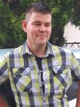Sziasztok! István vagyok. Komoly dávodi párkereső nők jelentkezését várom.