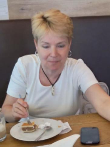 Ildikó, 59 éves Budapest XVII. kerületi társkereső nő profil fotója