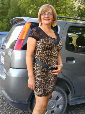 Hedvig, 65 éves hatvani társkereső nő profil fotója