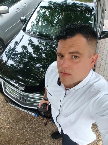 Richárd, 34 éves bérbaltavári társkereső férfi profil fotója