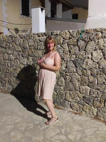 Ildi, 60 éves Budapest XVIII. kerületi társkereső nő profil fotója Ildi, 60 éves Budapest XVIII. kerületi társkereső nő profil fotója
