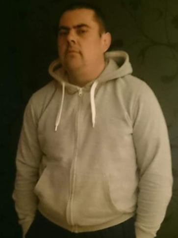 István, 42 éves bugyi társkereső férfi profil fotója