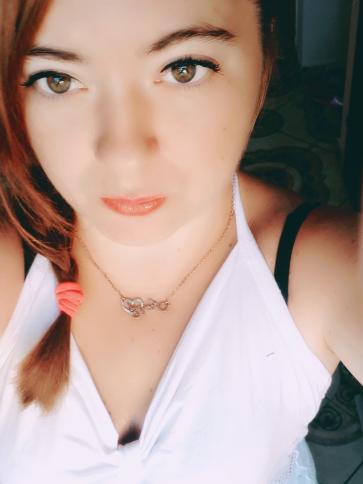 Zsani, 32 éves kunszentmiklósi társkereső nő profil fotója