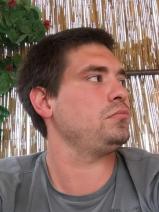 Sziasztok! Zsolt vagyok. Komoly dunapataji párkereső nők jelentkezését várom.