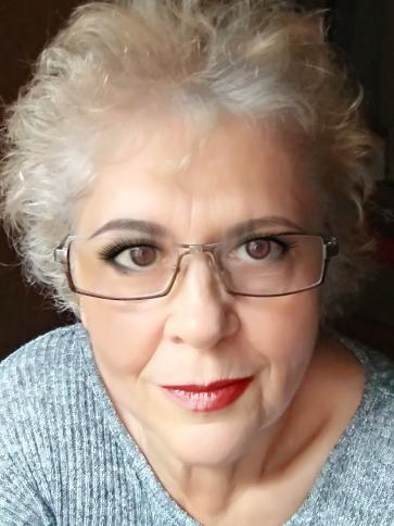 Zsuzsanna, 71 éves bajai társkereső nő profil fotója