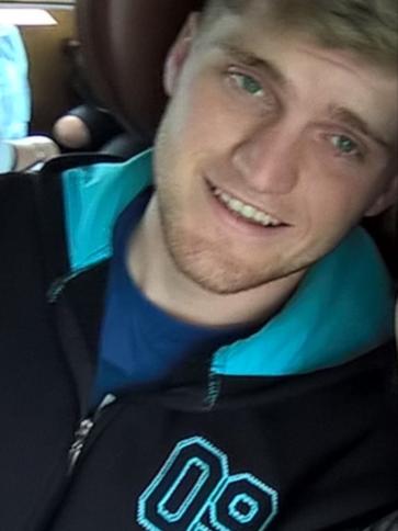 Dávid, 30 éves boldvai társkereső férfi profil fotója
