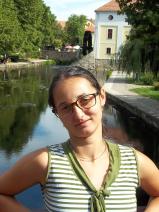 Sziasztok! Elisabeth vagyok. Komoly balatonőszödi társkereső férfiak jelentkezését várom.