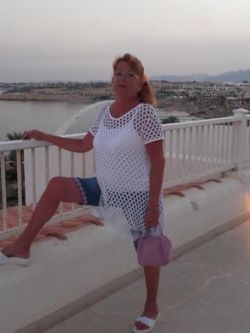 Kati, 69 éves tordasi társkereső nő profil fotója